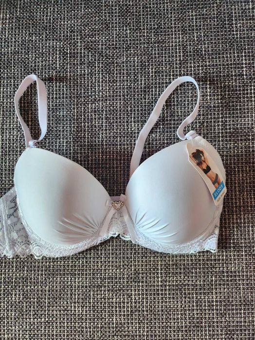 Sutien nou cu eticheta 80C