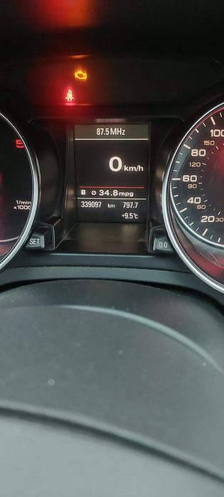 Vând Audi A5 anul 2011