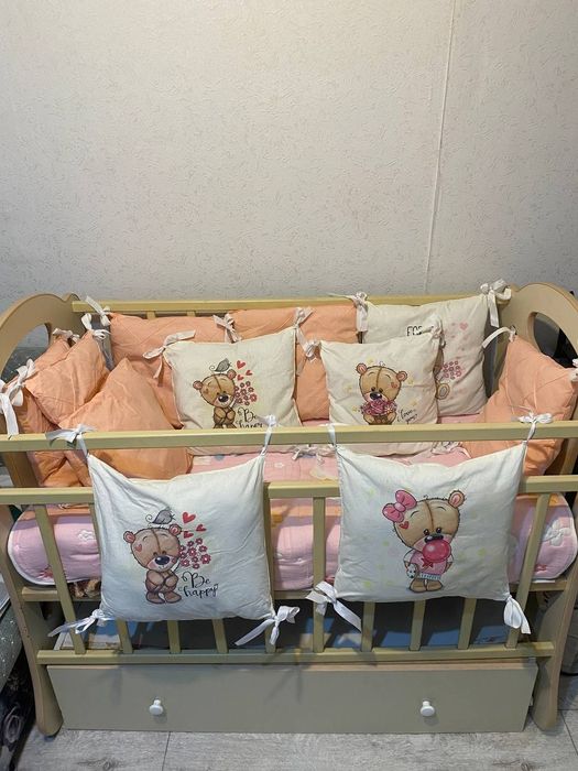 Продам детскую кроватку