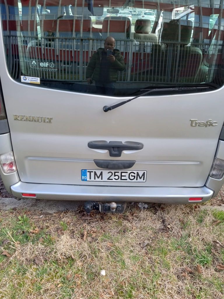 Renault Trafic 7+1