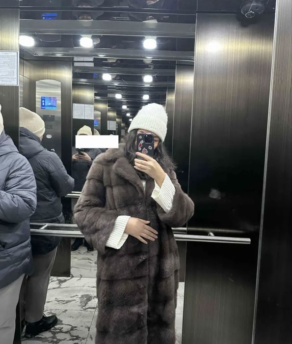 Продам норковую шубу
