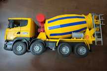 Бетономешалка BrudervScania игрушка