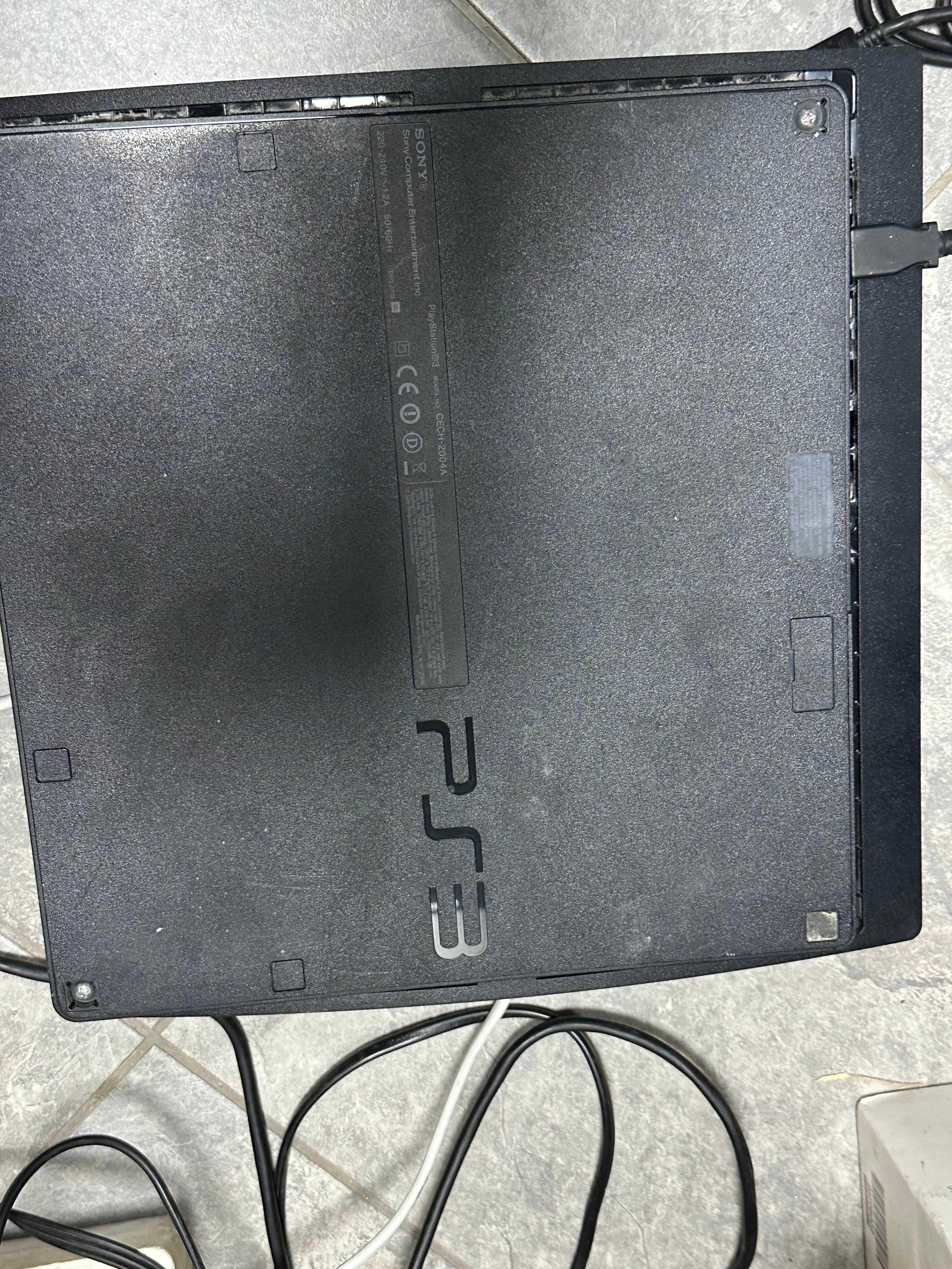 SONY  PS3 PlayStation 3 Slim с джойстик и качени игри 160G хард