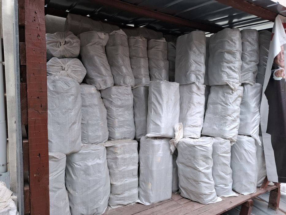 Буркани омния 4000 бройки в чували по 50 бройки