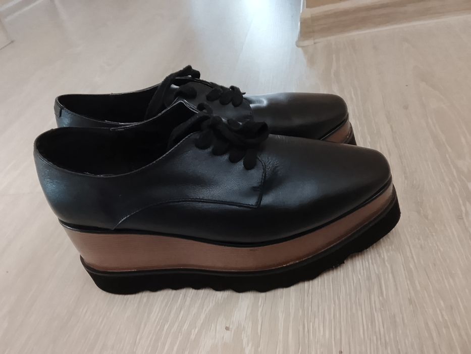 Продам обувь в отличном состоянии