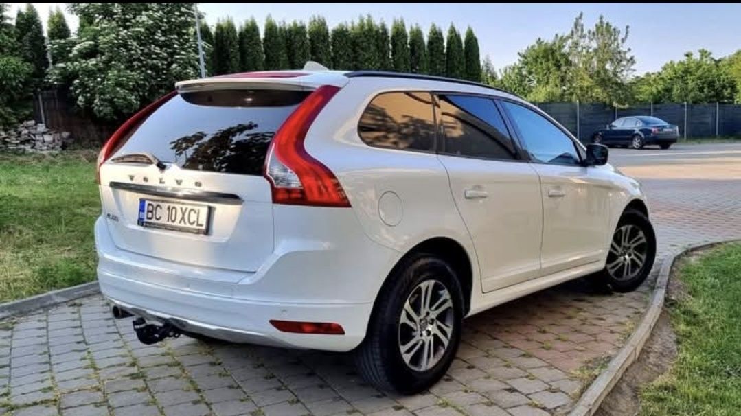 Vând Volvo Xc60 2015