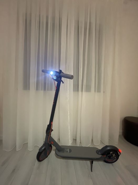 Trotinetă electrică AOVOPRO ES8