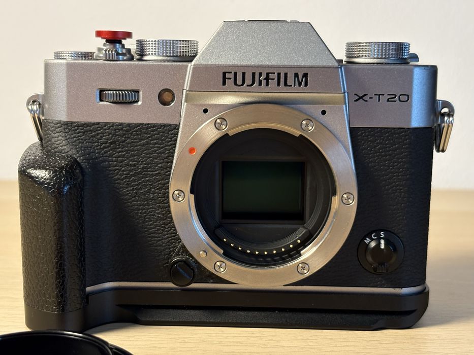Kit Fujifilm X-T20+Fujifilm 18-55mm+accesorii