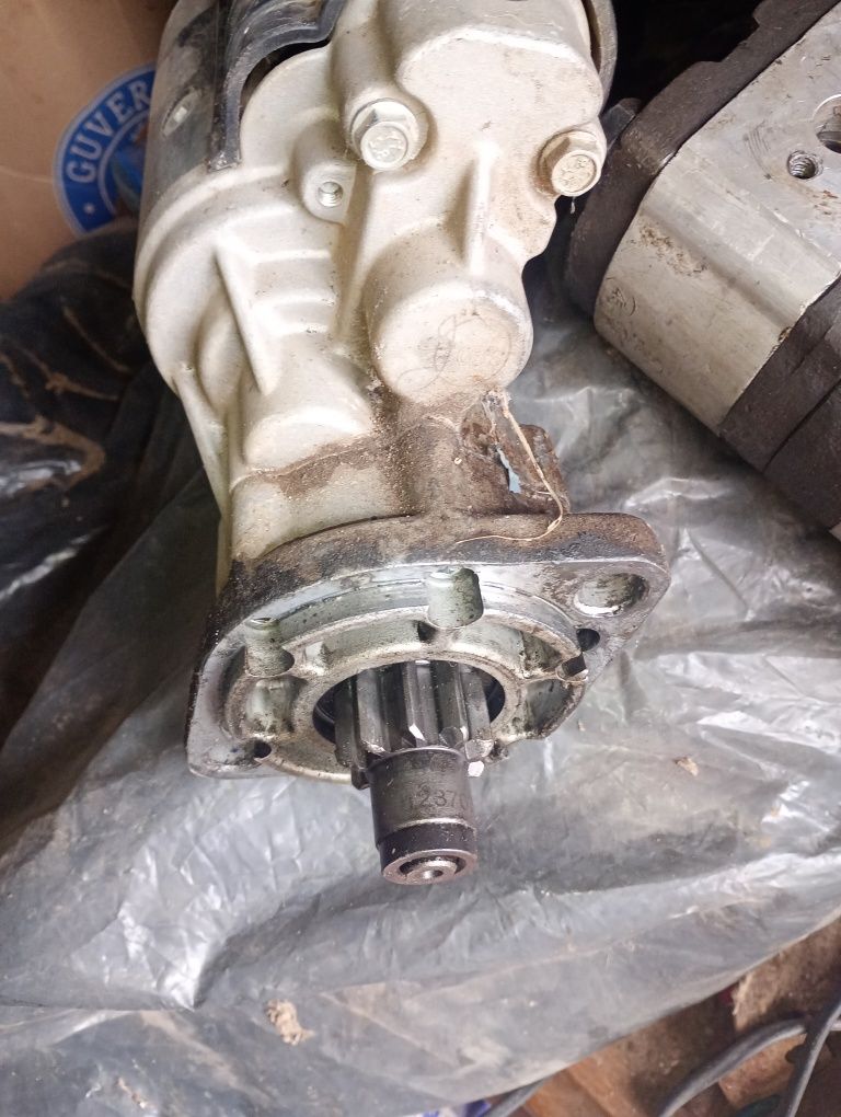 Vând electromotor