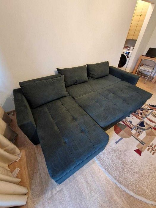 canapea de colt din stofa extensibila