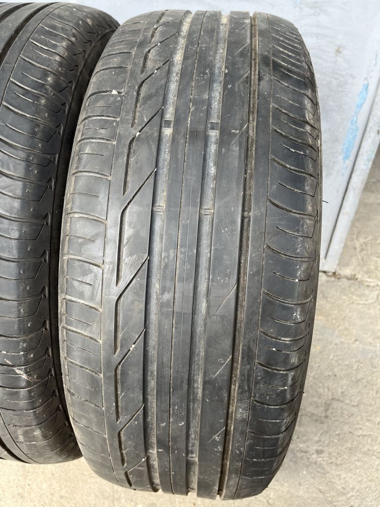 2 бр. летни гуми 225/50/18 Bridgestone RSC DOT 2017 5 mm