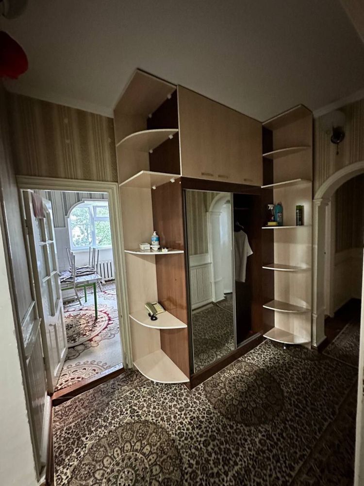 Срочно сдается квартира в аренду Яккасарай Бобур.  без маклер.
