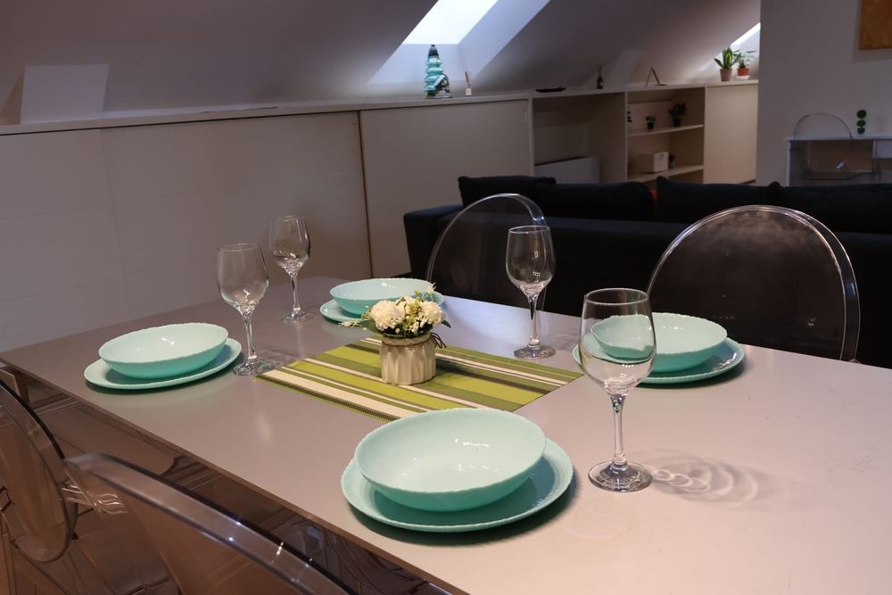 Apartament central cu jacuzzi in dormitor,3 camere ,locuri de parcare