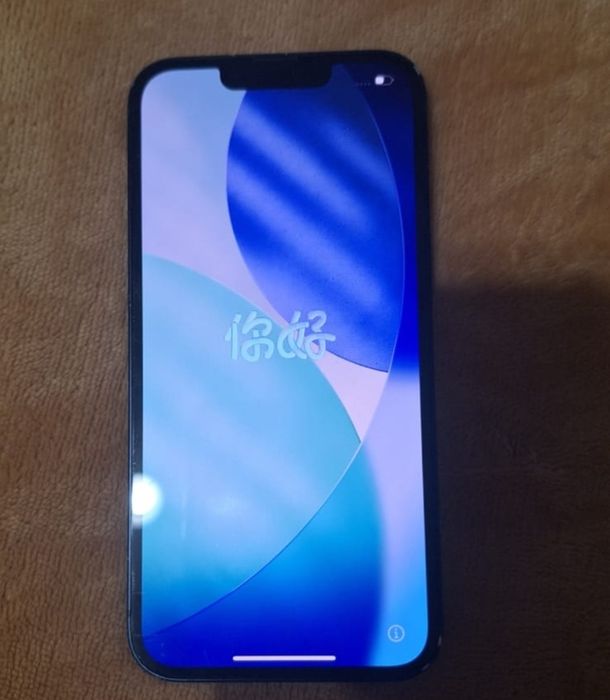Vând iPhone 13 in stare foarte buna!
