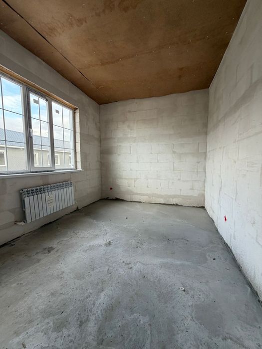 Продается такнхаус. р-н Асан