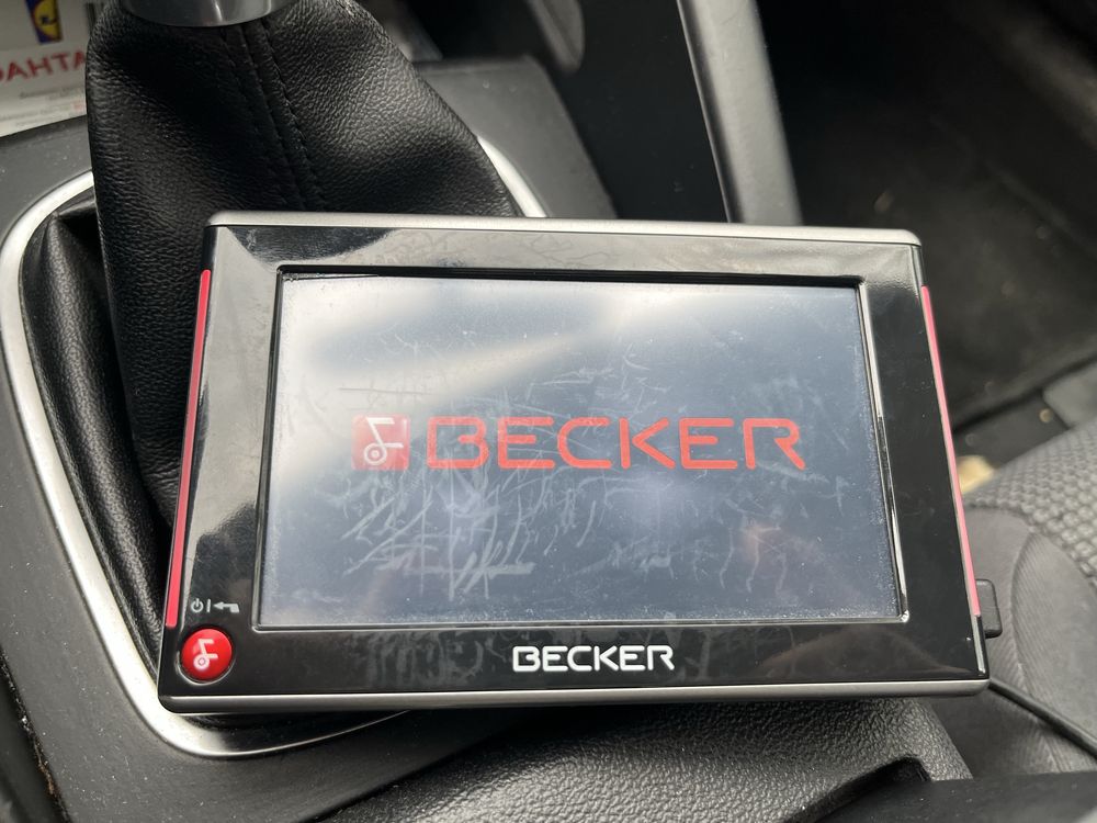 Продава навигация Becker