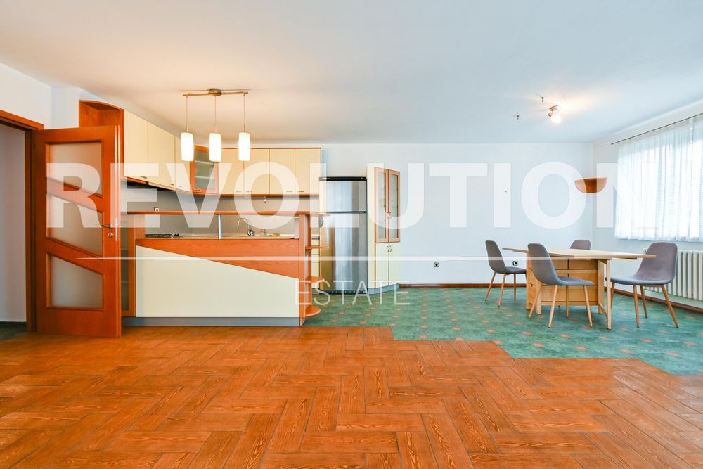 Дава се под наем Многостаен апартамент в София, Стрелбище - 117 кв.м за 650 € - Снимка #2