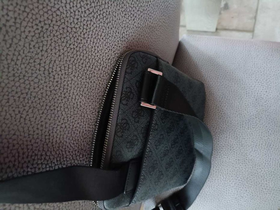 Мъжка чанта Guess, нова