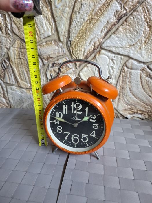 Часовник made GDR