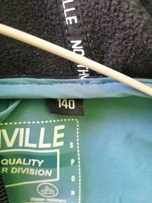 Vând Geaca copii Northhville mărimea 140 9-10 ani