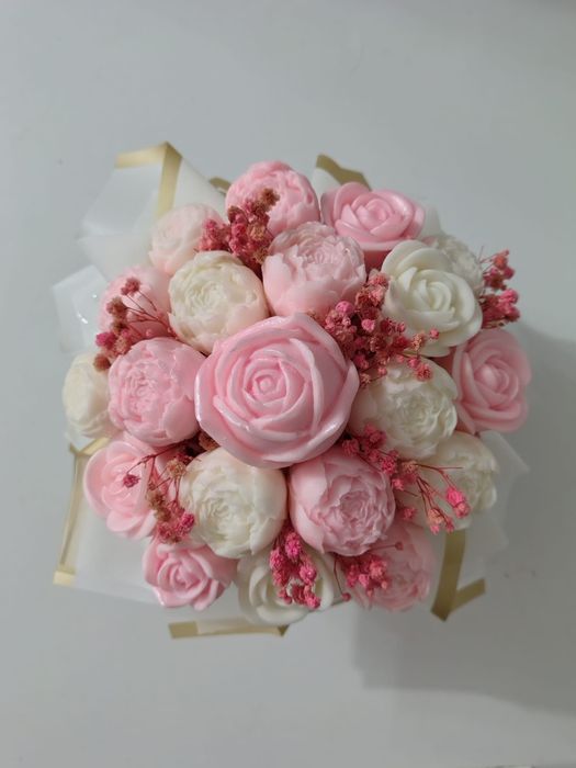 Fac la comanda aranjamente parfumate din ceară de soia