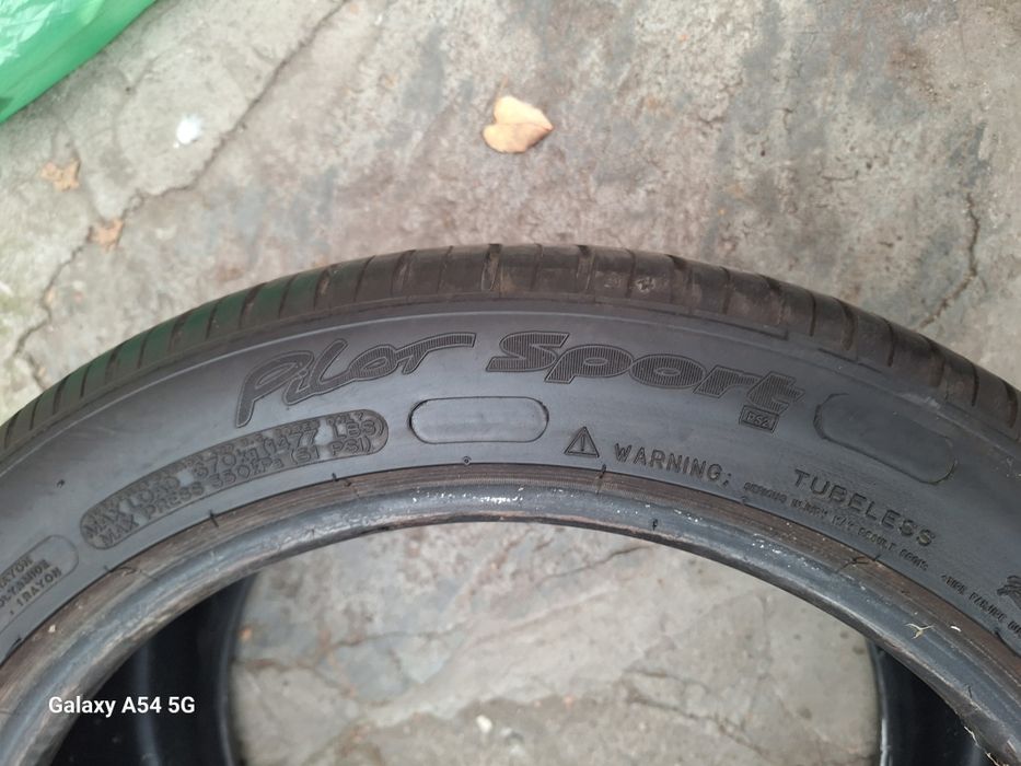 2бр 255/40/17 Мишелин