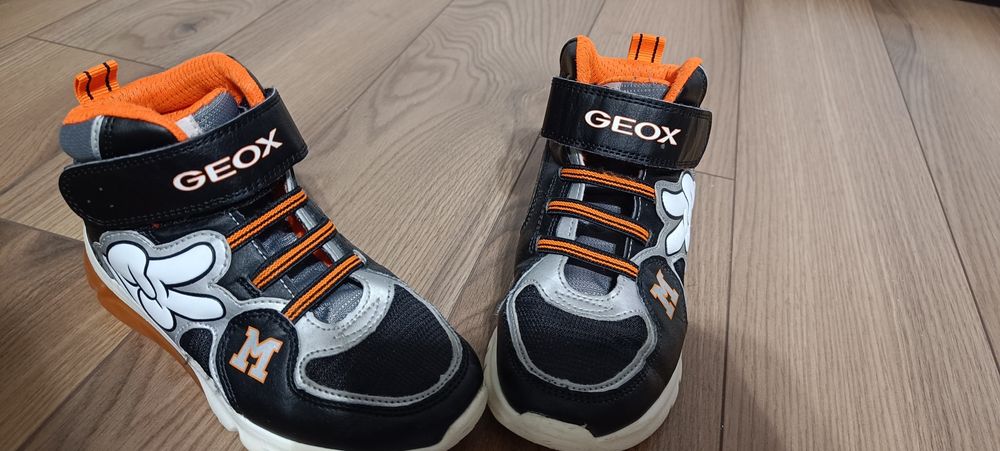 Vând ghete Geox unisex