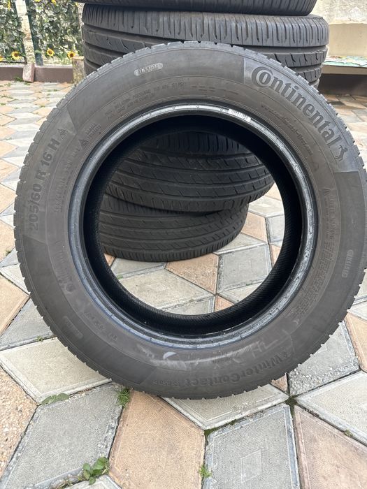 Set 4 anvelope 205/60 R16 Continental + Dunlop — 600 lei toate”