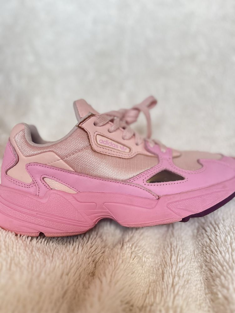 Adidas falcon pink