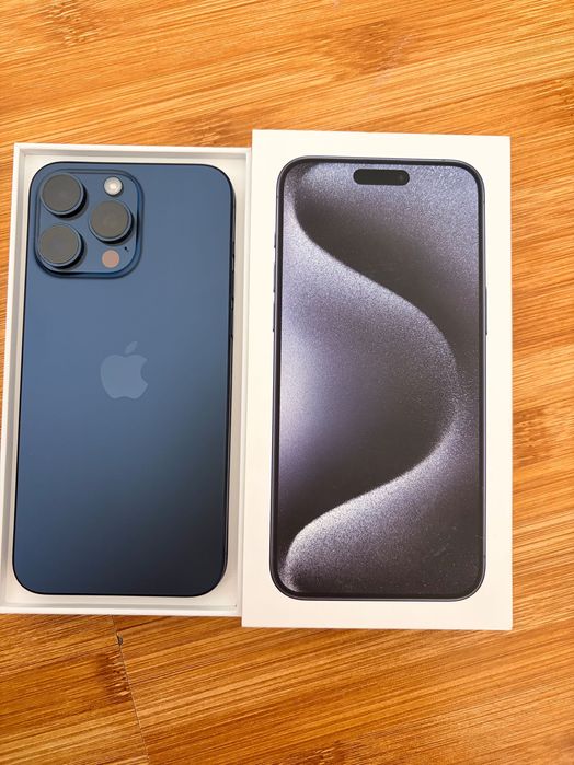 vand iphone 15 pro max ,256 gb