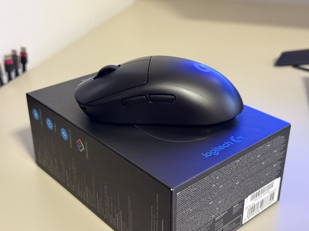Mouse gaming Logitech G Pro Wireless - pachet complet