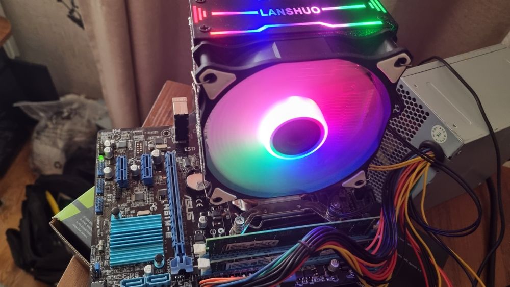 Комплект H61, i7 3770, 8GB и кулер в подарок
