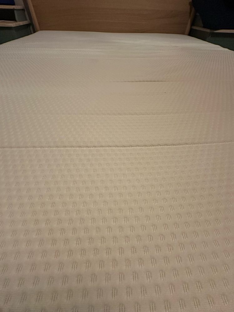 Чисто нов мартак 160/200 твърд