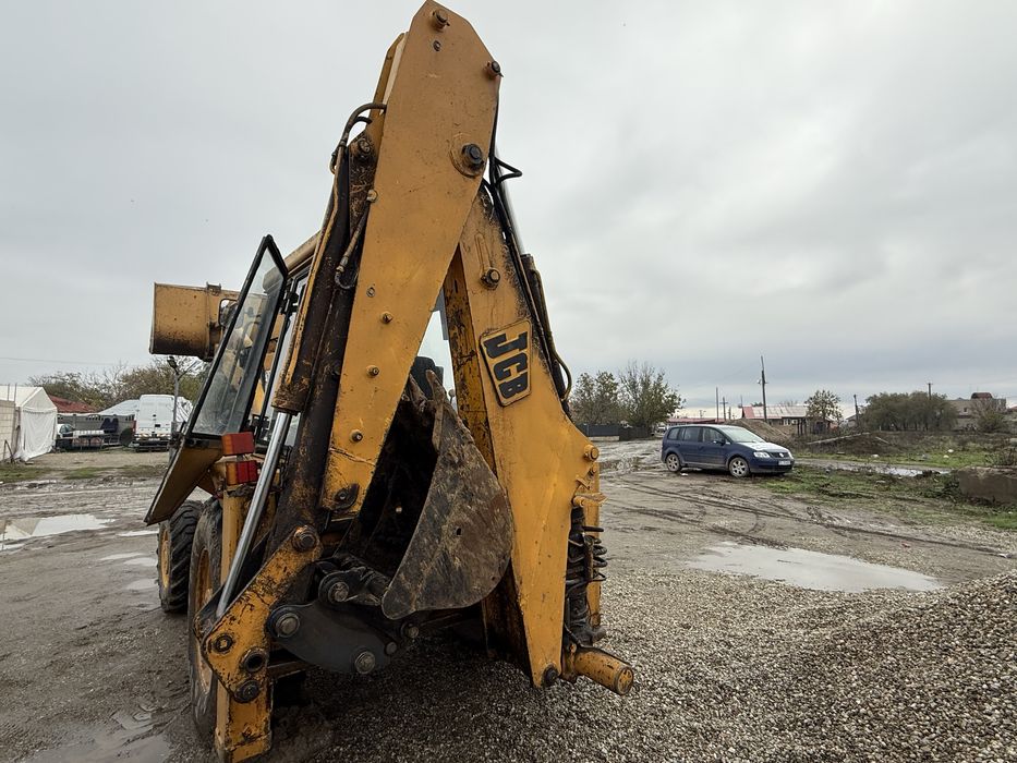 Buldoexcavator JCB 3CX