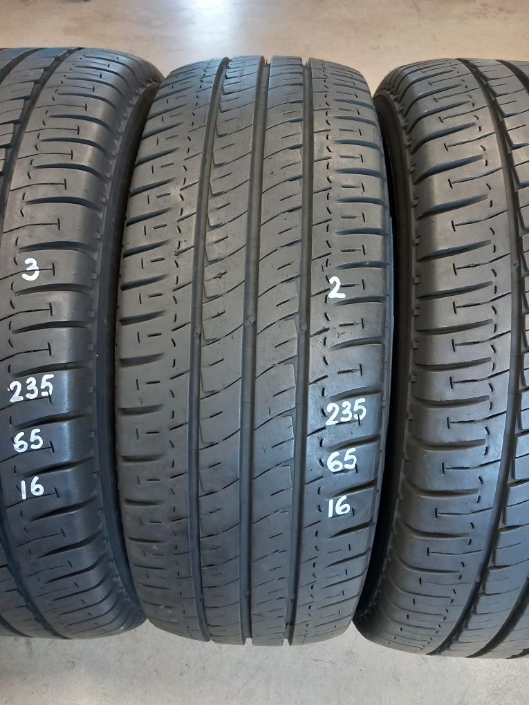 235/65R16C MICHELIN AGILIS 4бр.Неразличими от НОВИ