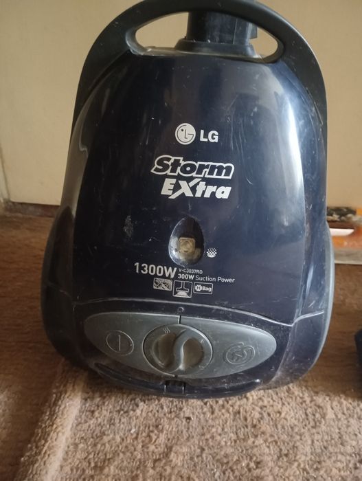Пылесос LG Storm 1300W
