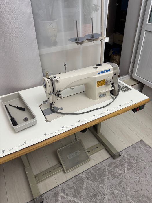 Промышленная швейная машина Jack JK-8720