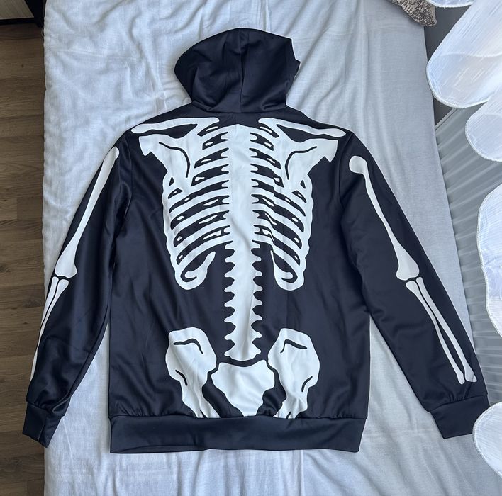 Суетшърт горнище с мотив скелет