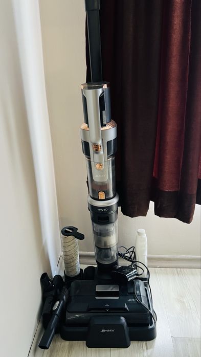 Вертикална прахосмукачка JIMMY HW10