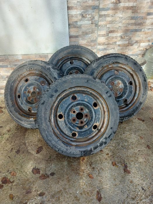 Гуми с джанти 4 броя