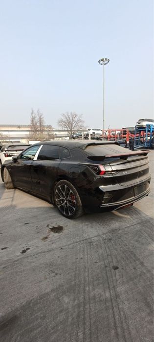 Zeekr 001 ultra restyling 2026