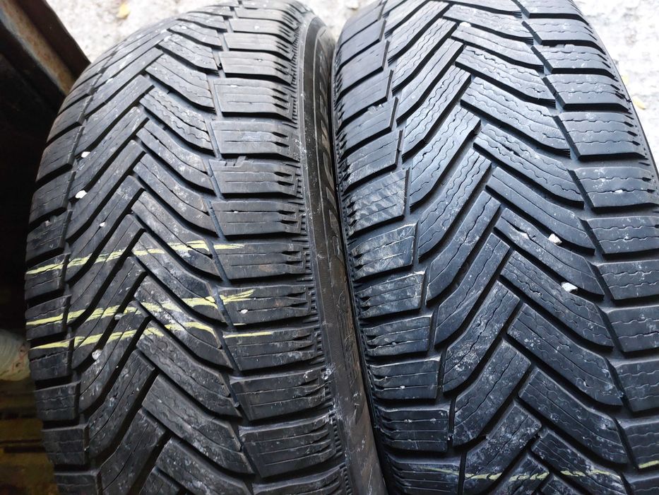 2бр.зимни гуми MICHELIN 215/60/17 96H DOT 2422