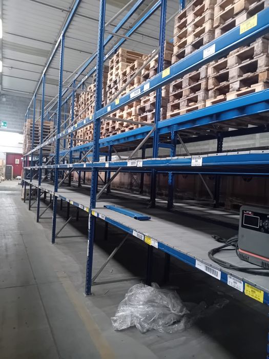 Rafturi metalice industriale