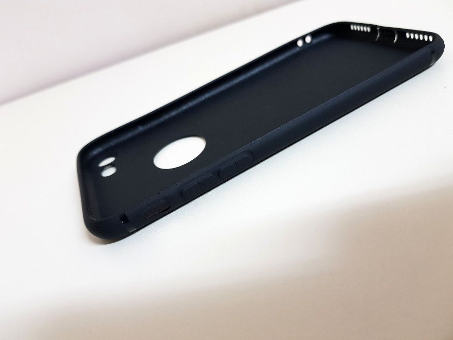 Husa iPhone 8, iPhone 7 - negru spre negru mat