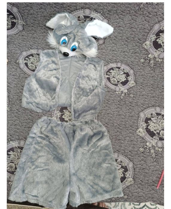 Новогодний костюм зайчика