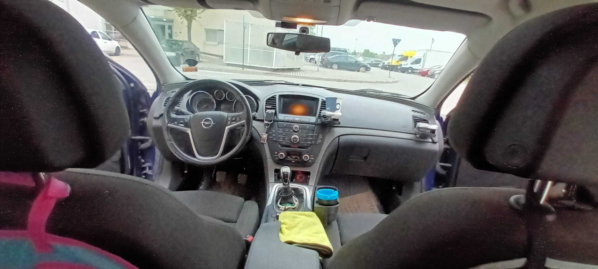 Opel Insignia 2.0d 2010
