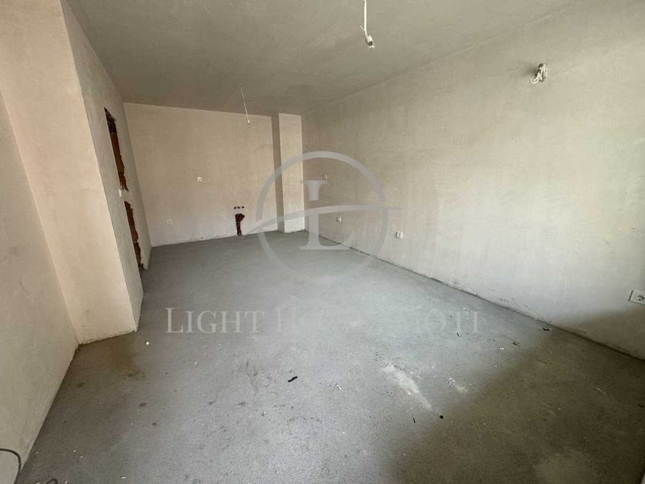 Продава се Двустаен апартамент в Пловдив, Христо Смирненски - 73 кв.м за 1631 €/кв.м - Снимка #1