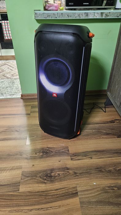 Jbl partybox 710