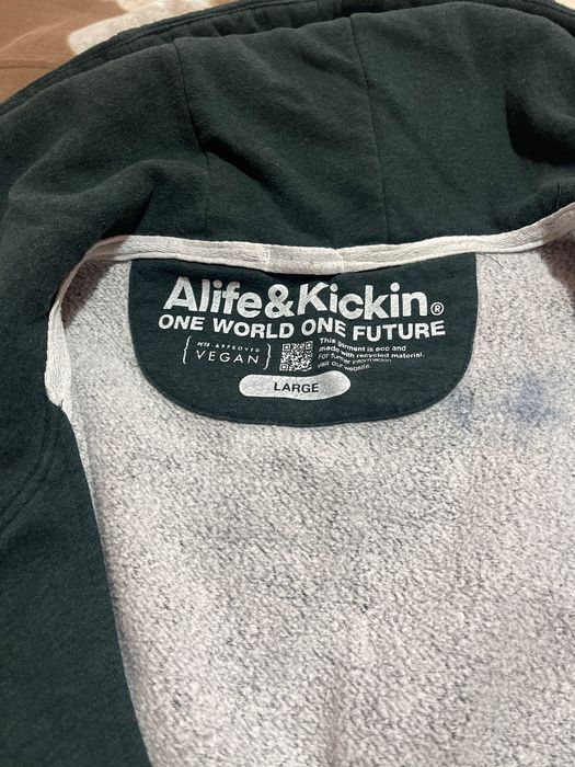 Суитчър марка Alife&Kickin