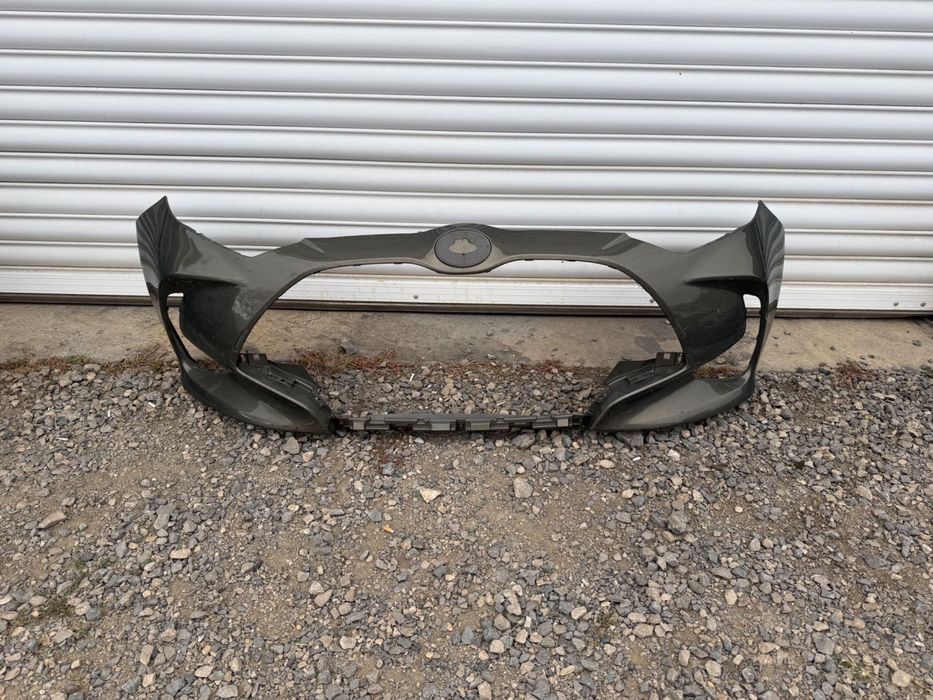 Предна броня за Toyota Yaris 2020-